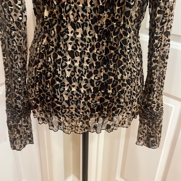 Mary L Couture, women’s, M, animal print blouse. 100% polyester. Like new! - Picture 10 of 10